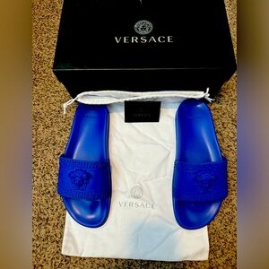 Versace Men’s Blue Pool Slides